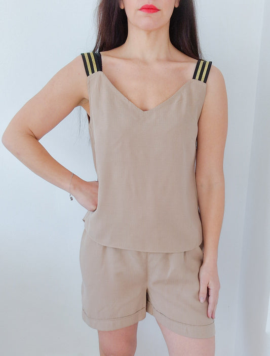 Sara - Camel top and shorts set