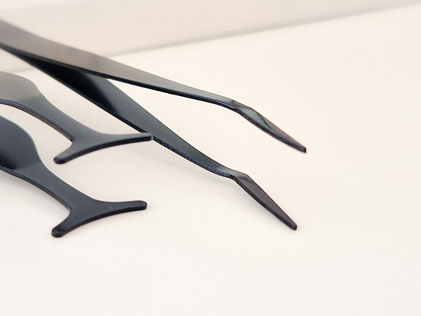 Eyelash tweezers set