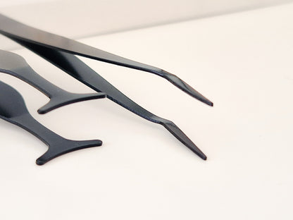 Eyelash tweezers set