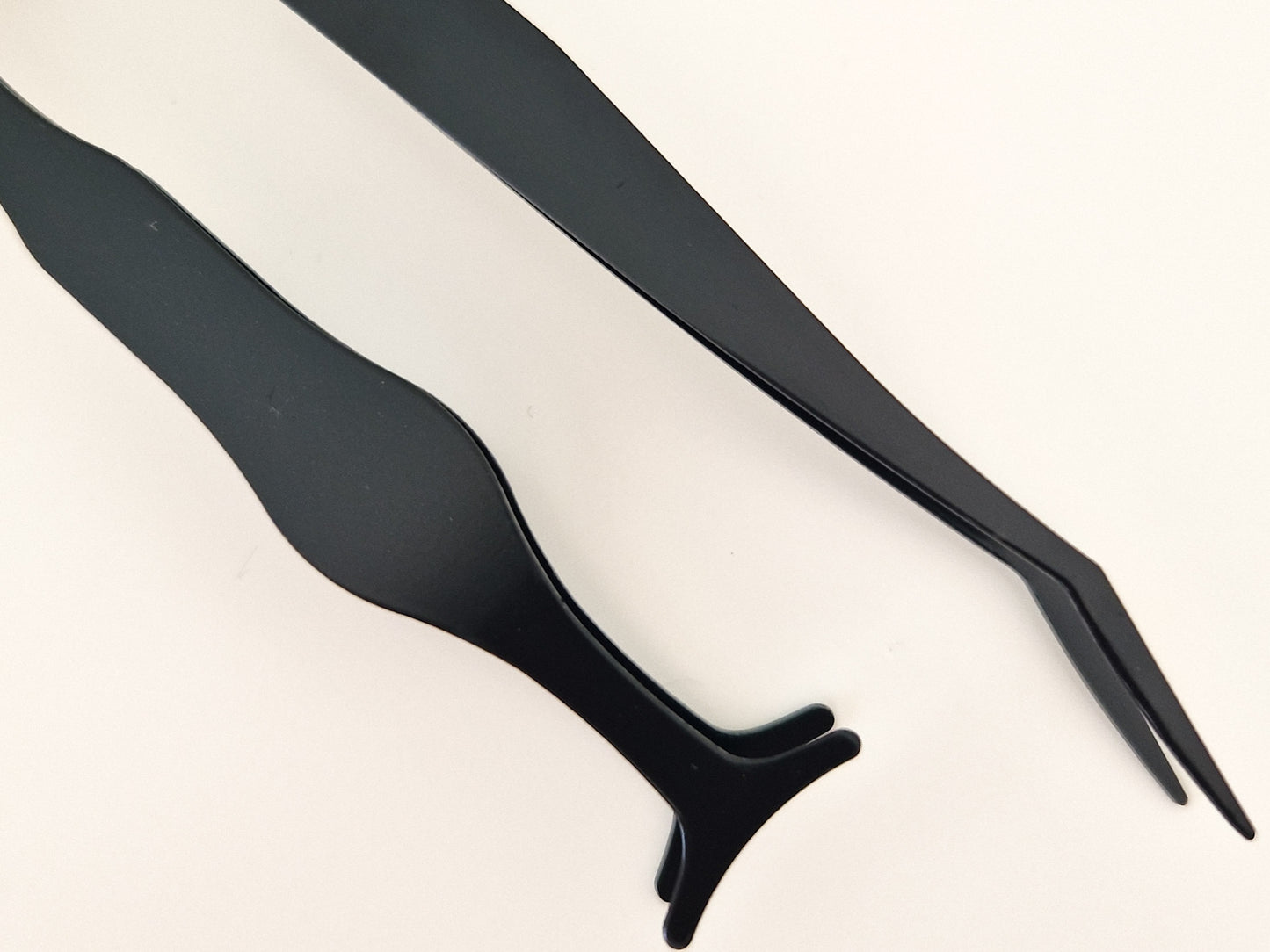 Eyelash tweezers set